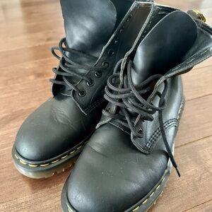 Dr. Martens Made in England 8 Eye Boots Black Leather Women’s US 8 UK 5 Vintage